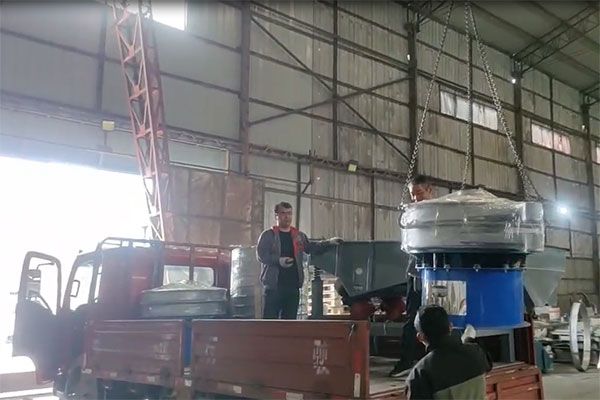 客户订制接触物料不锈钢旋振筛发货