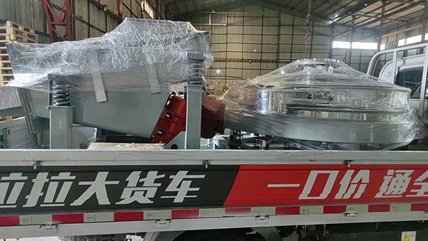 客户订制直线振动筛直排筛发货