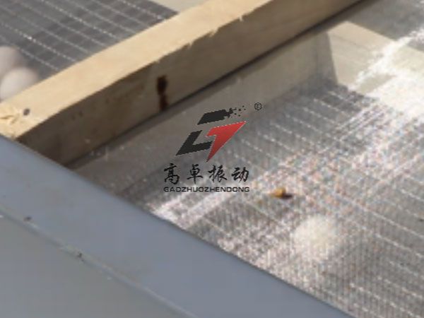 直线振动筛木框试机视频