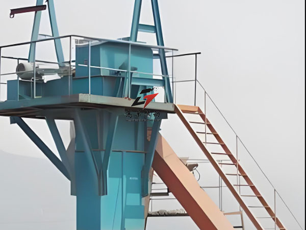 胶带斗式提升机特点及工作原理