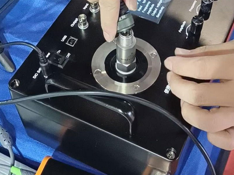 超声波振动筛振幅调节