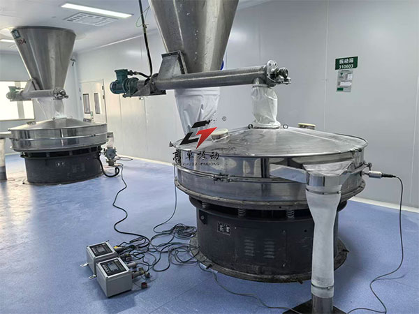 普通筛改超声波振动筛现场1